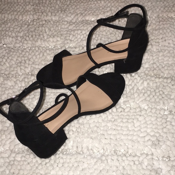 New Look black wedge heels - Picture 2 of 3